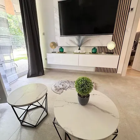Paloma Blanca Apartamento *